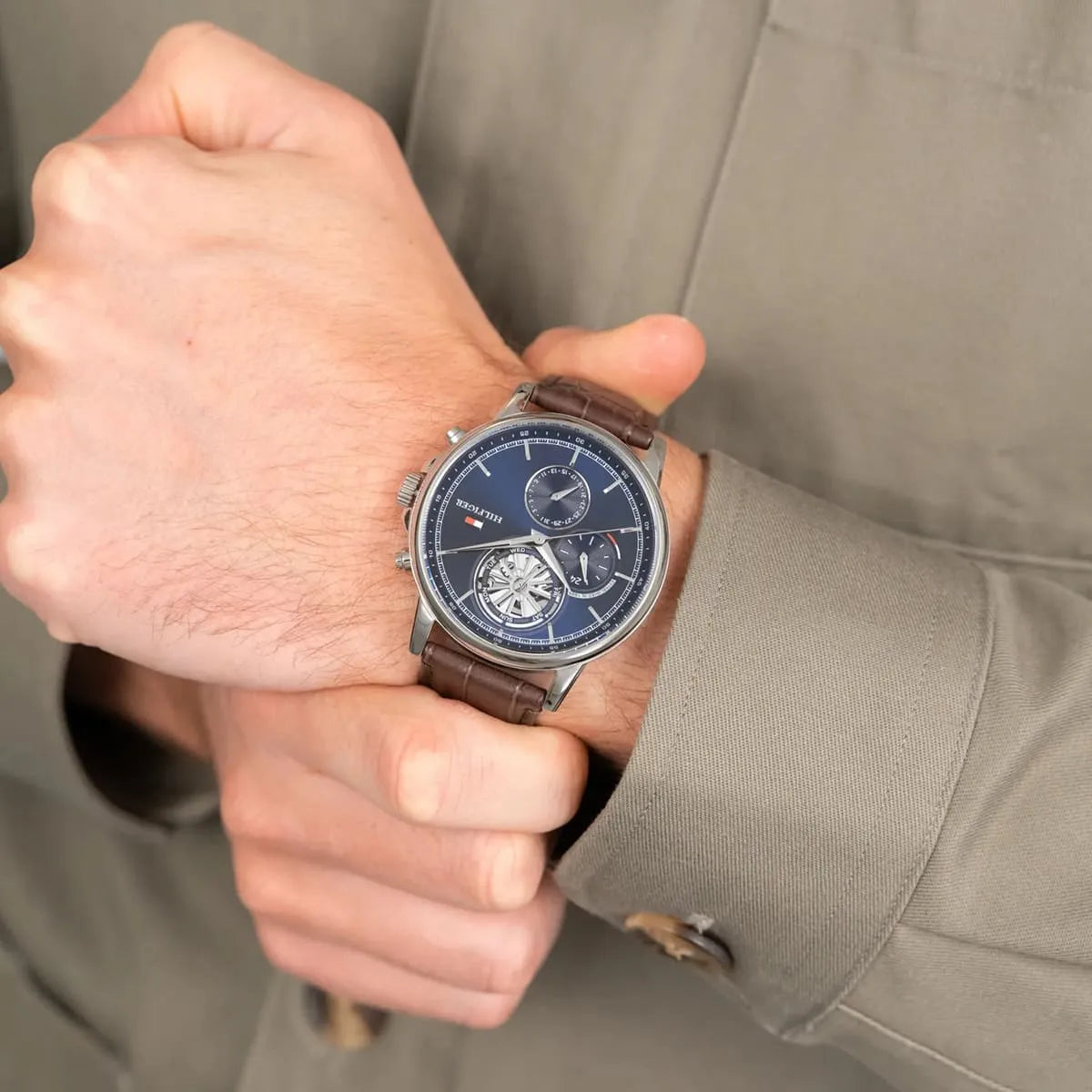 TOMMY HILFIGER STEWART, Multifunction Leather Brown Blue Men's Watch - 1710629
