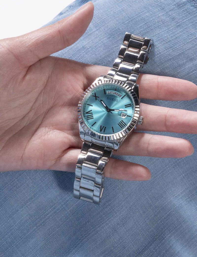 GUESS Analog Women's Watch - GW0308L4