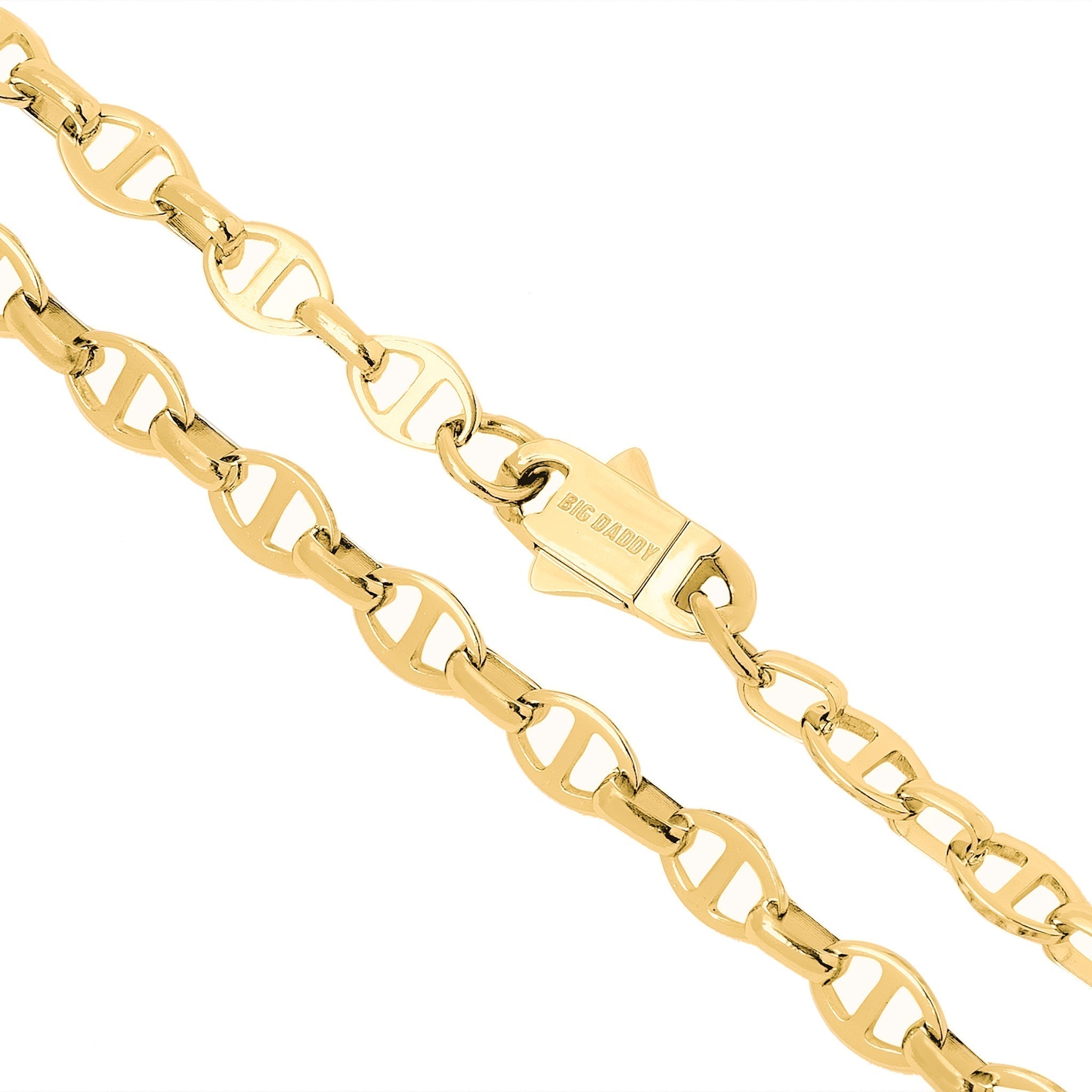 Close-up of 8mm mariner links and gold clasp detail on Big Daddy chain