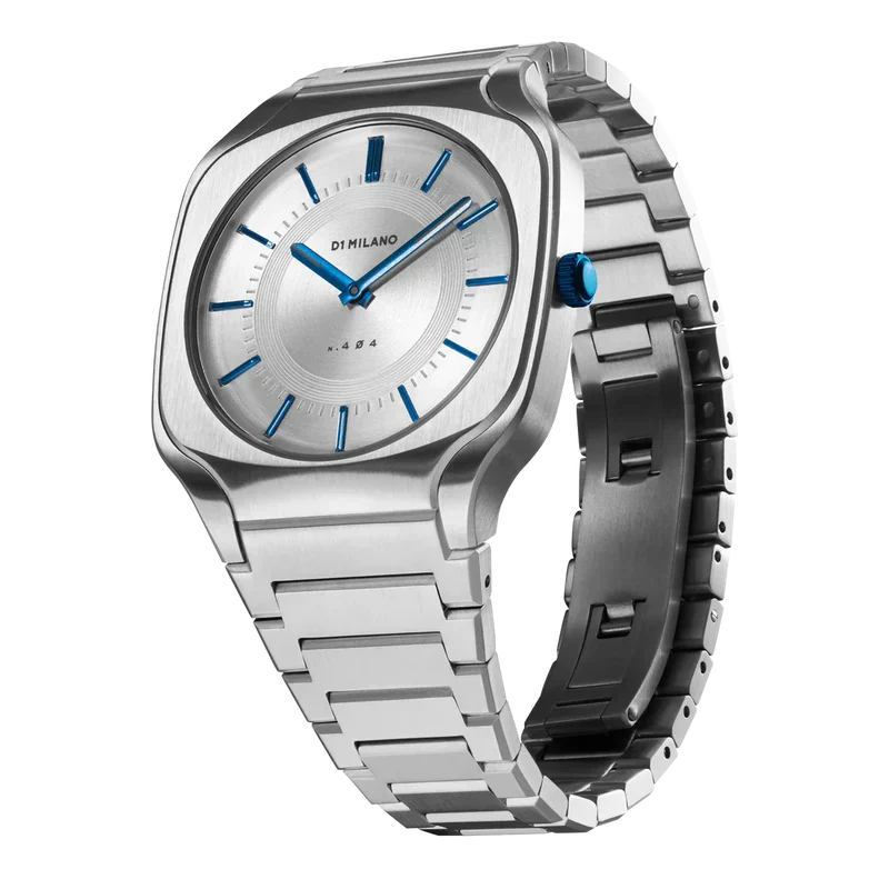 D1 Milano SQBJ01 silver square watch on bracelet, angled side view with case detail