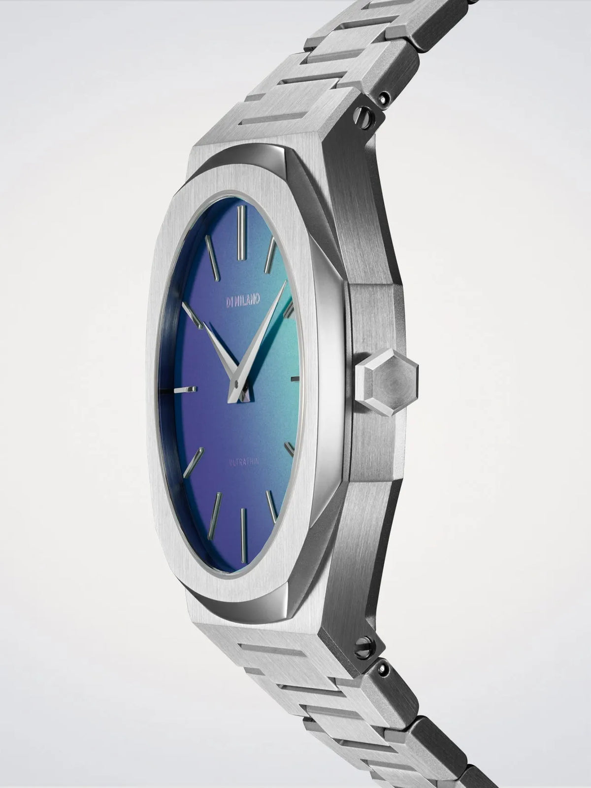 D1 Milano UTBJ43 side profile showing ultra thin case with silver bracelet