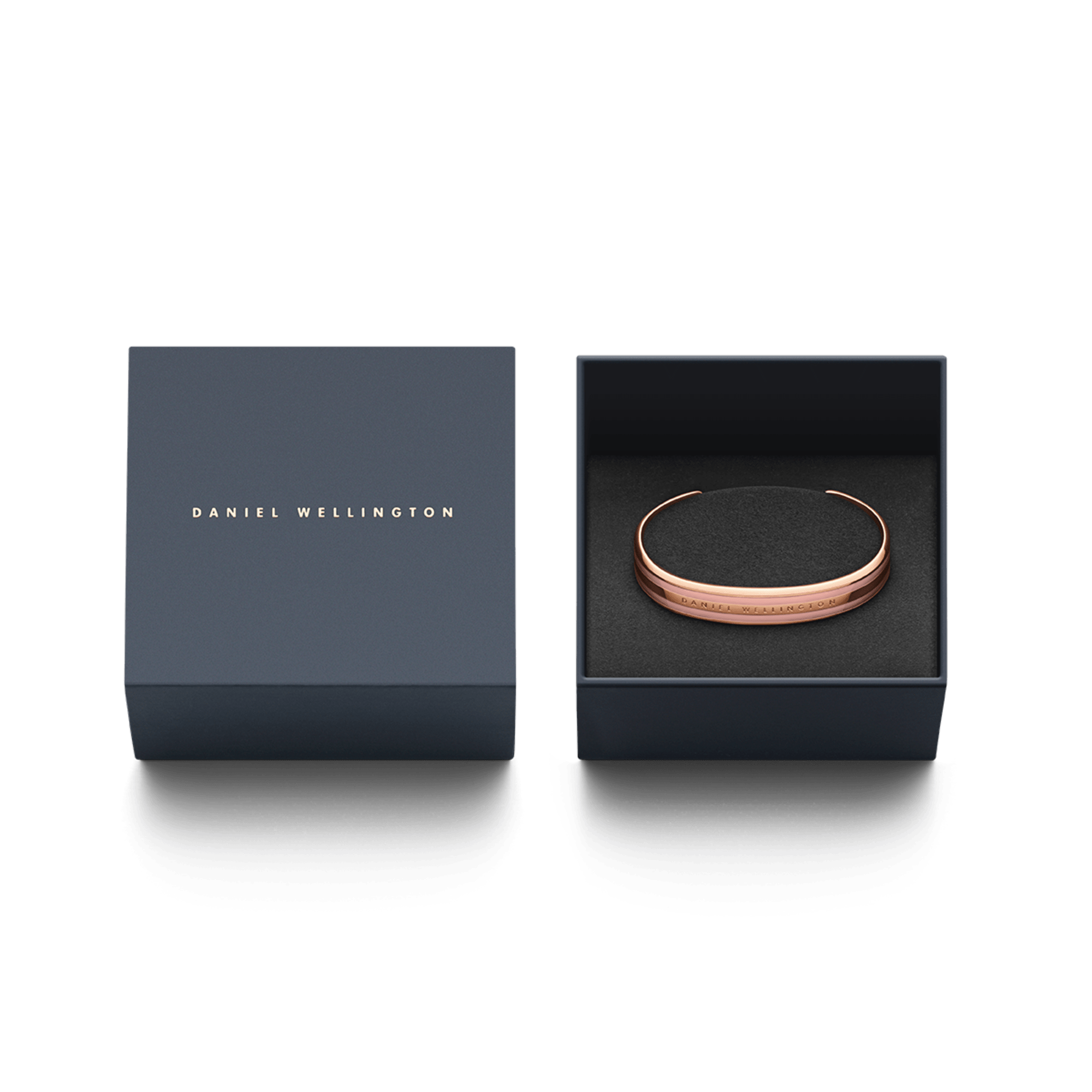 Daniel Wellington Classic bracelet packaging with branded box