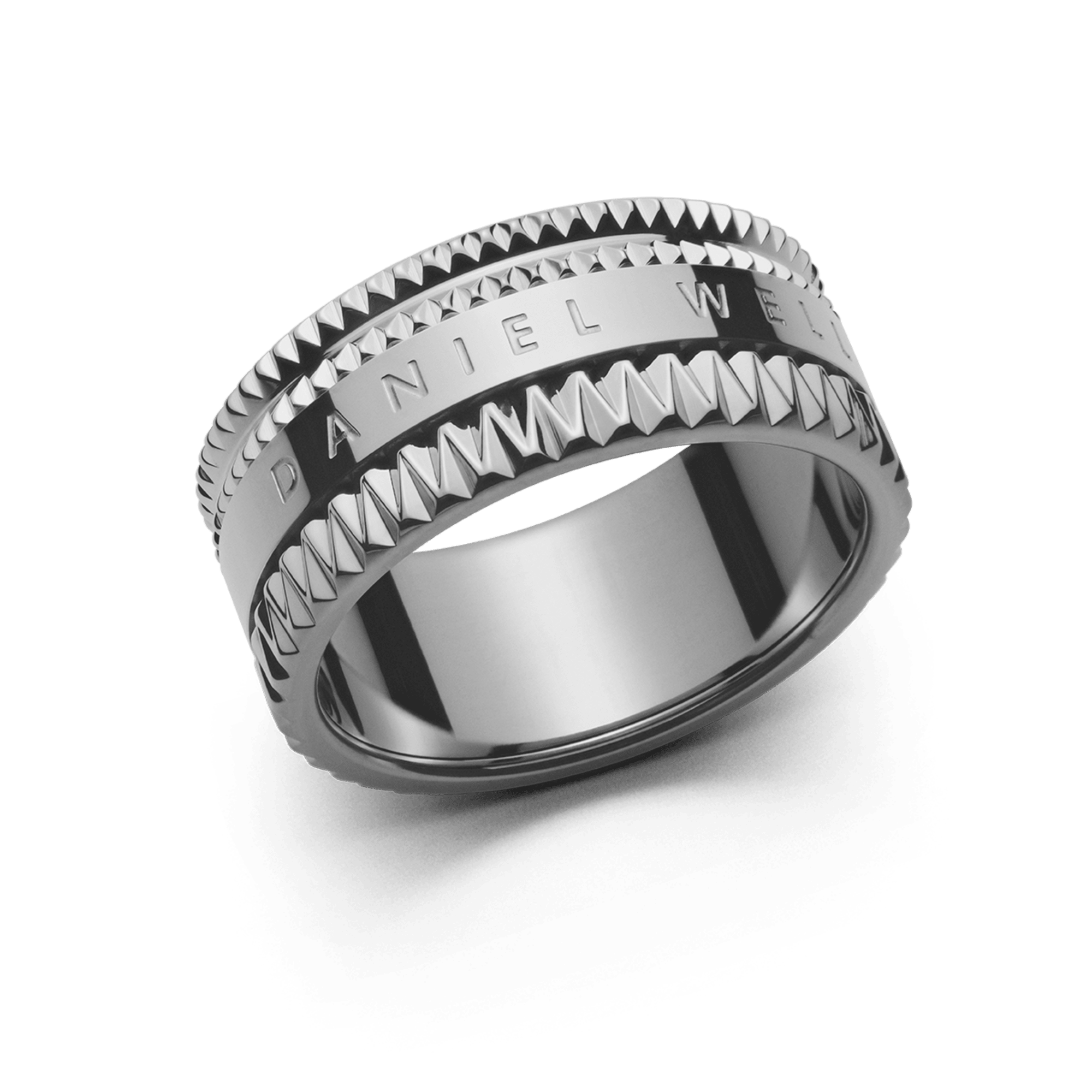 Daniel Wellington Elevation Ring 48 silver with multiple textured bands on green background