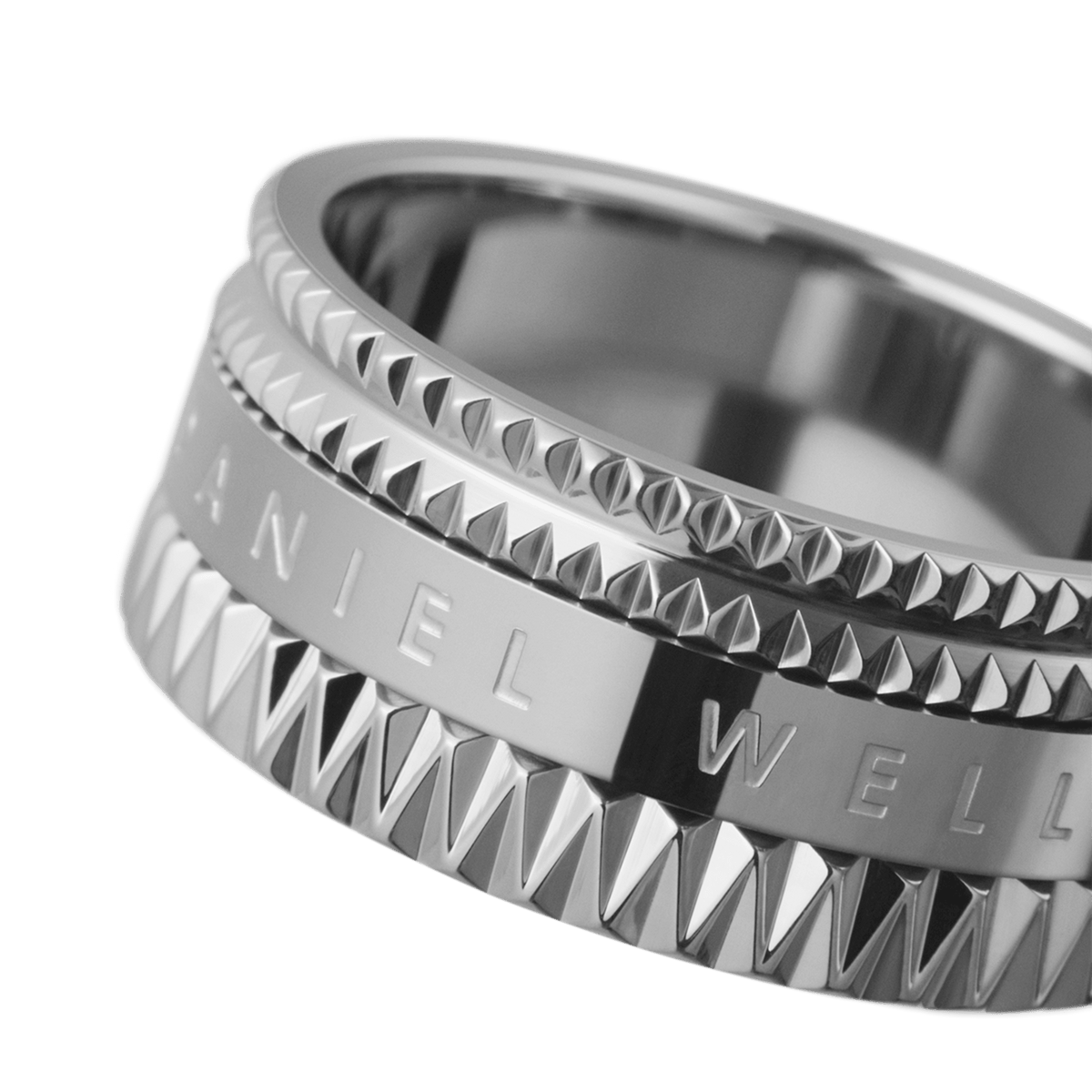 Daniel Wellington Elevation Ring 48 silver side profile showing band thickness and texture details