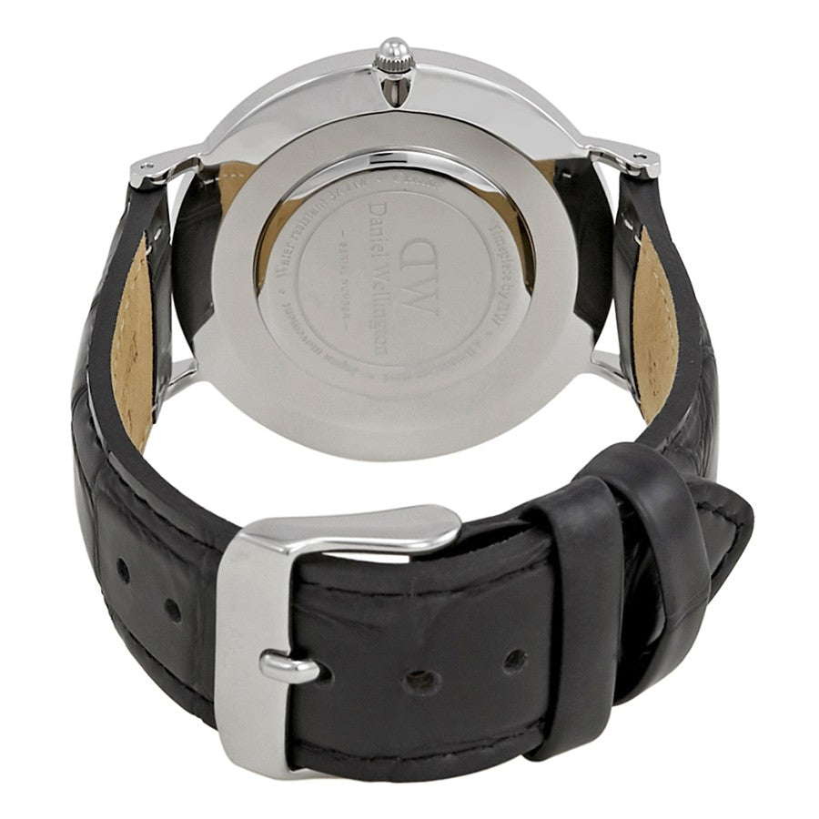 Daniel Wellington Reading watch caseback showing silver case and leather strap detail