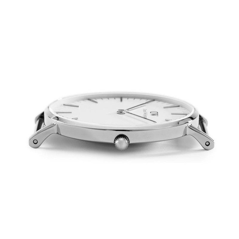 Daniel Wellington Reading watch side view showing silver case profile and lugs