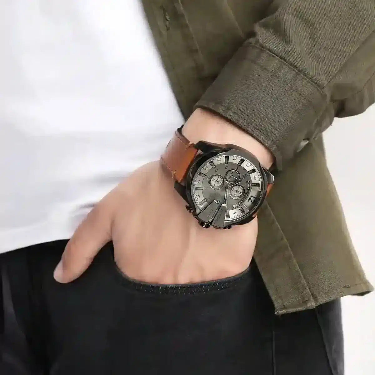 Mega Chief watch with gray dial