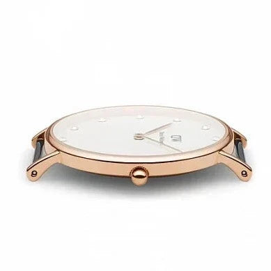 Bottom view of DW Classy Winchester showing rose gold case and lugs