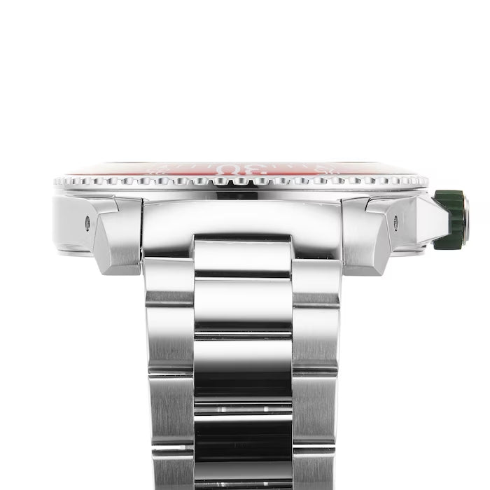 Gucci Dive 45mm Green Dial Steel Men's Watch - YA136222