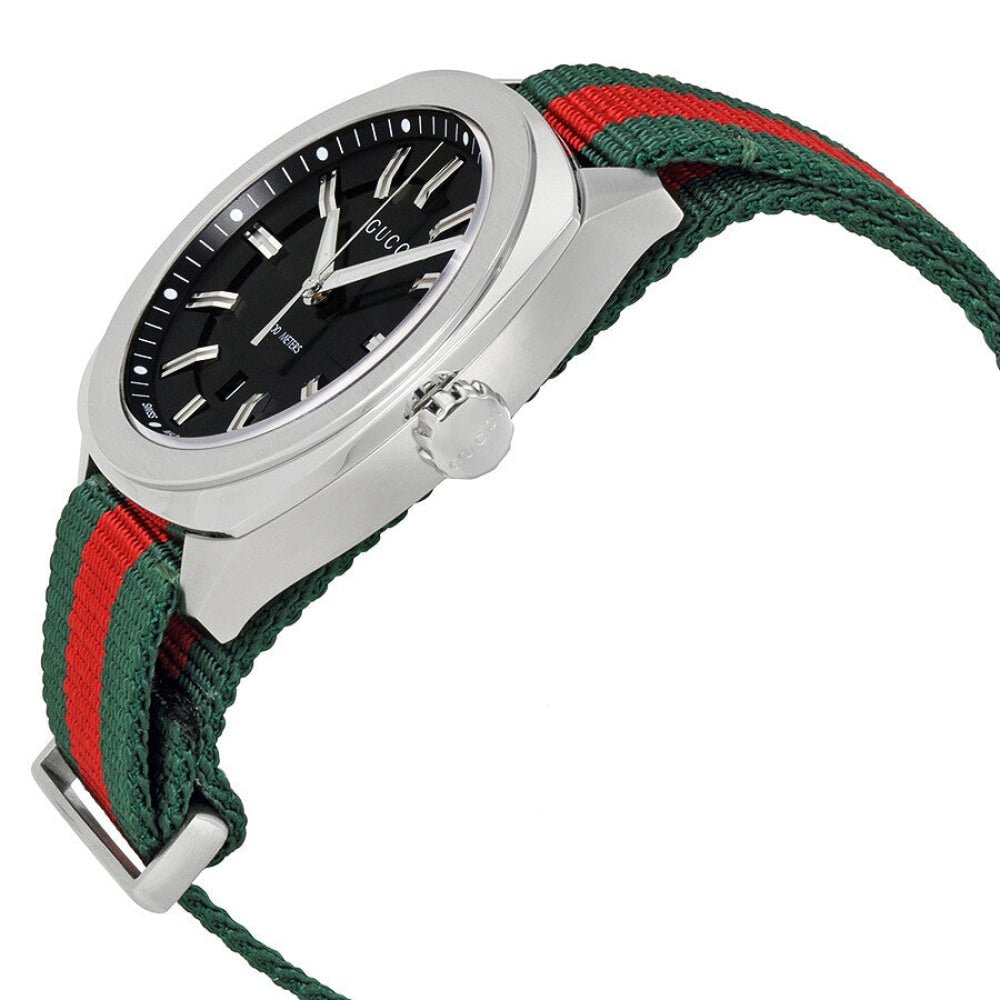 Gucci GG2570 YA142305 angled view showing crown and dial detail