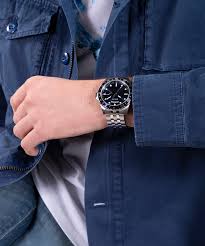 GUESS Silver Tone Day/Date Mens Watch - GW0220G1
