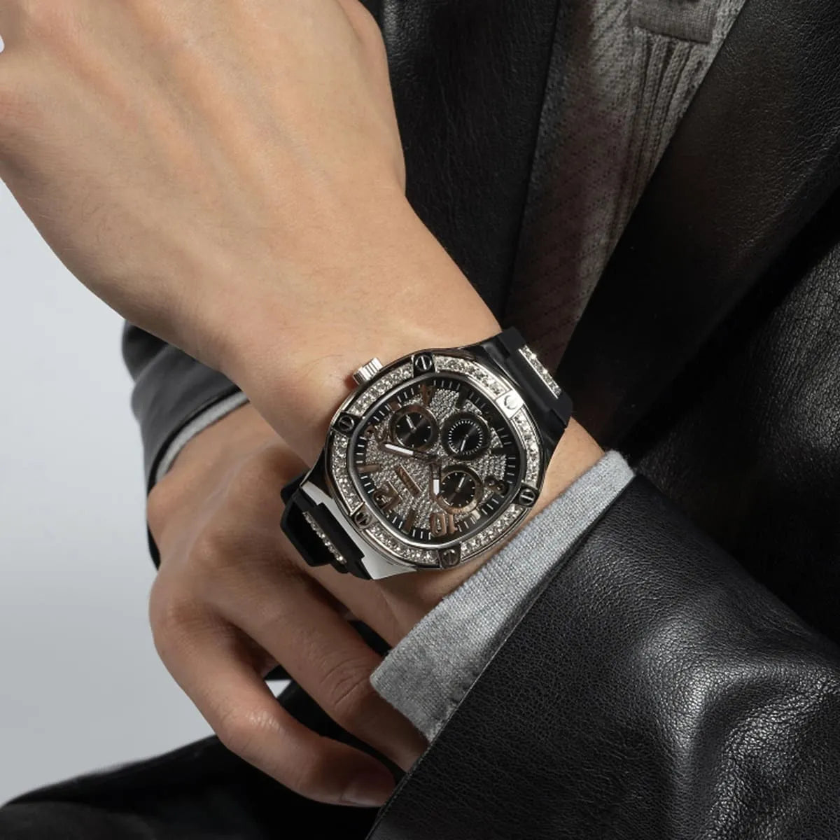 GUESS Gents Men's Watch - GW0641G1