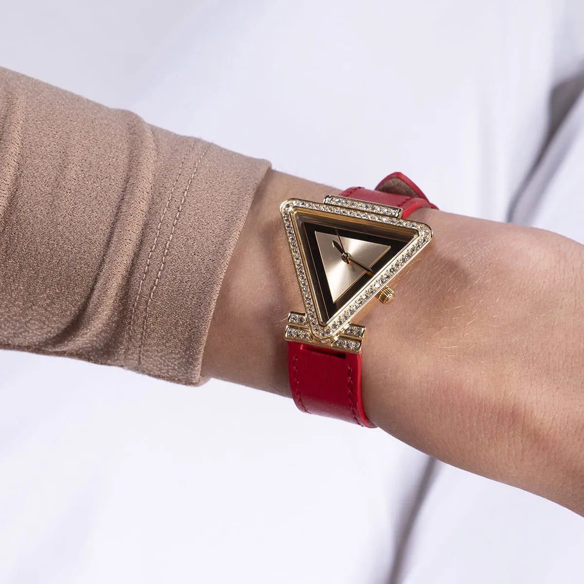 Guess Quartz Red Leather Strap Champagne Dial 34mm Women's Watch - GW0504L2