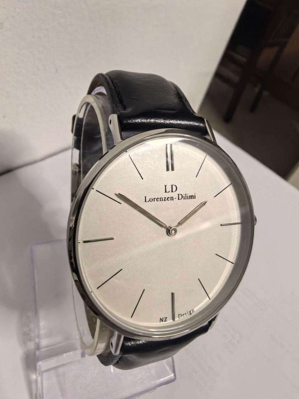 Lorenzen Dilimi watch from side view showing case thickness and black leather strap