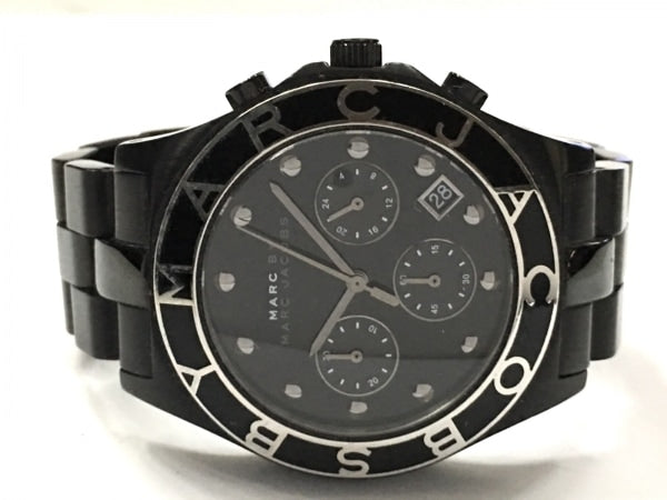 Marc Jacobs Blade chronograph watch side profile showing case and bracelet depth