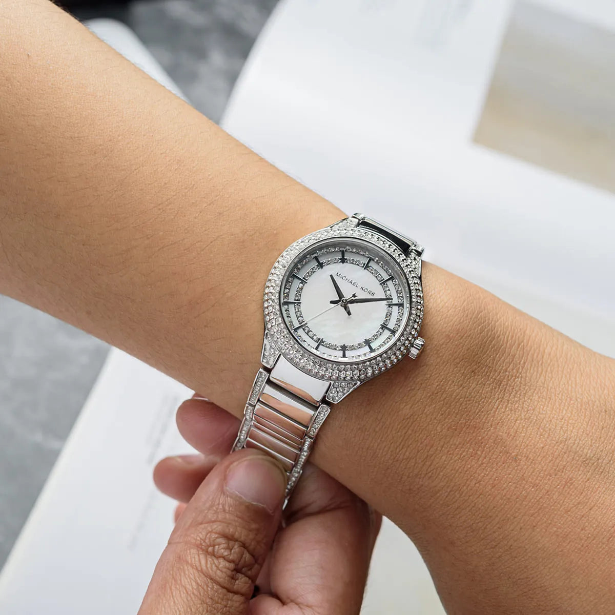 Michael Kors Sylvia Mother of Pearl Dial Silver Steel Strap Watch For Women - MK4657 MK4657 - Image 7