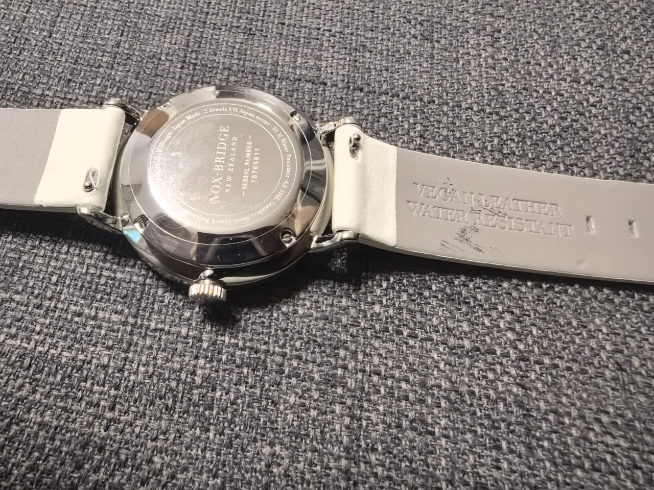 Noxbridge Classic Meissa MS36 white leather strap showing damage and defect