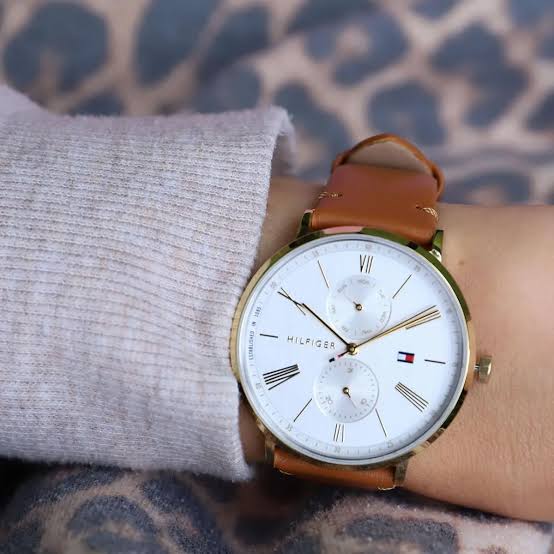 Tommy Hilfiger Jenna watch worn on wrist with cognac leather strap