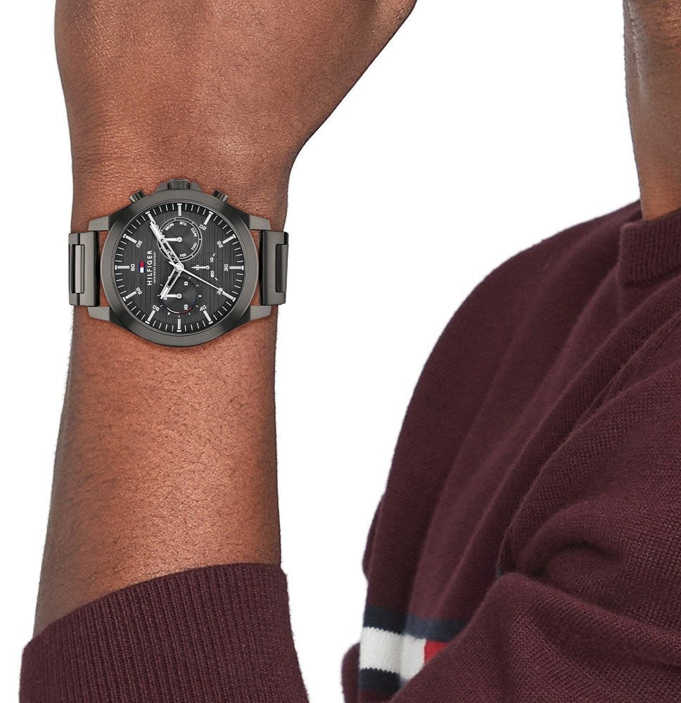 Tommy Hilfiger Kane watch on wrist with grey steel bracelet