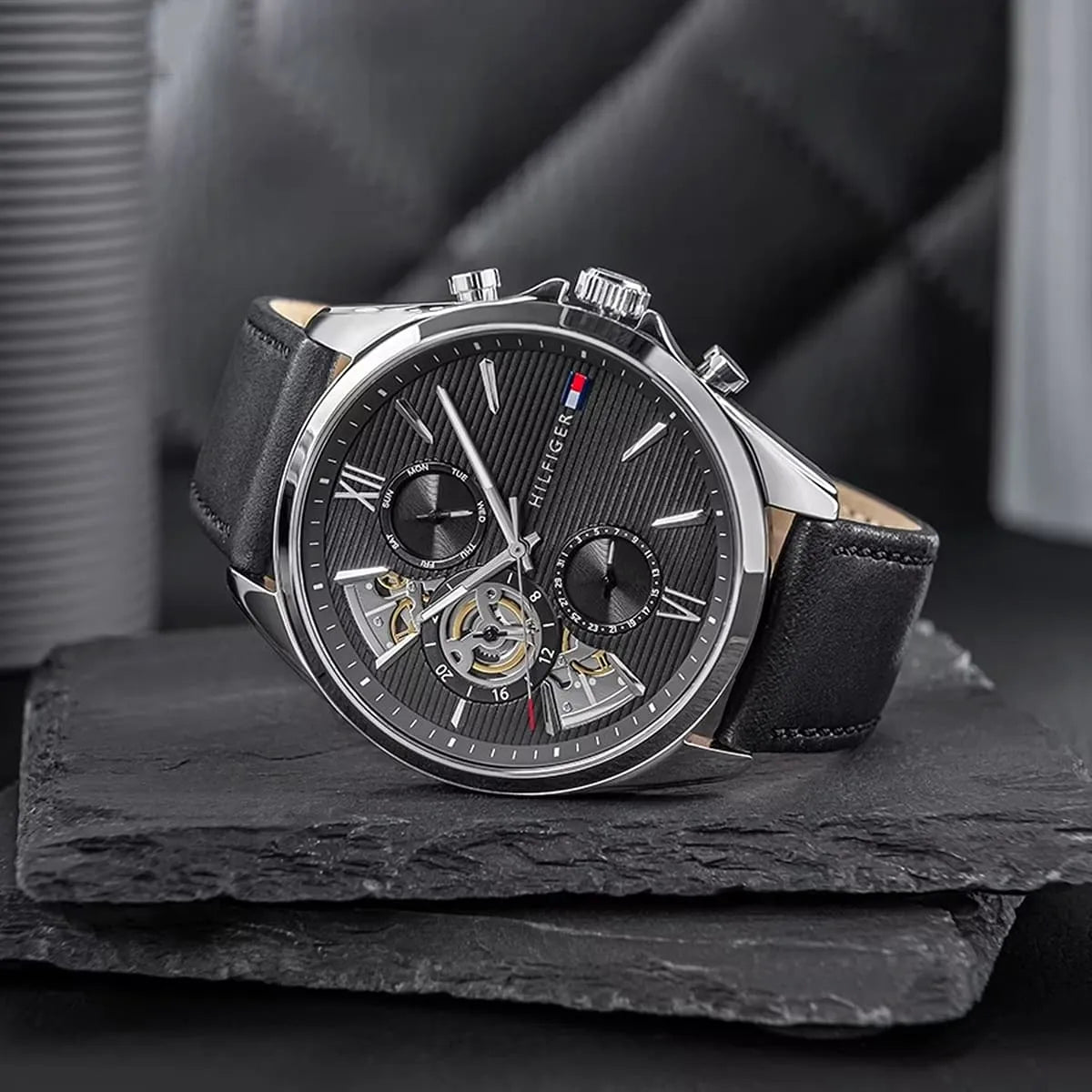 Tommy Hilfiger  Damon Casual Sport Men's Watch - 1710644
