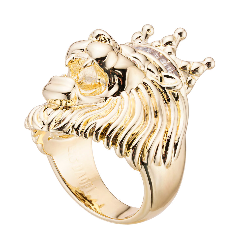 Side profile of gold lion ring with baguette diamond crown setting
