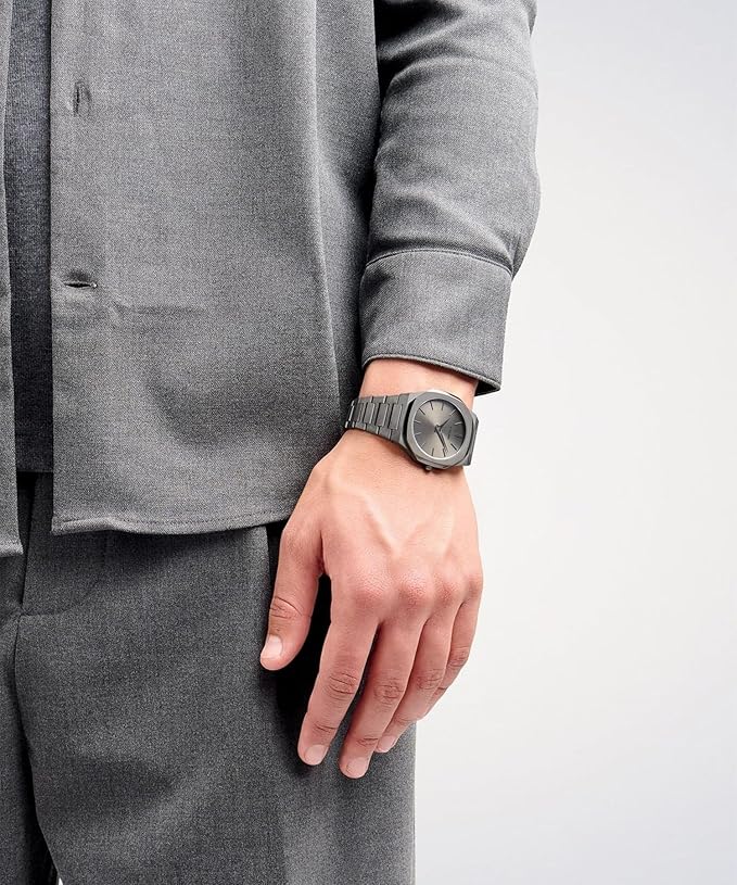 D1 Milano Grey Dial Analogue Men Watch - UTBJ22