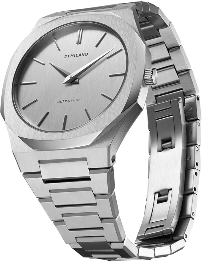 D1 Milano UTBJ23 watch angled view showing case and steel bracelet links