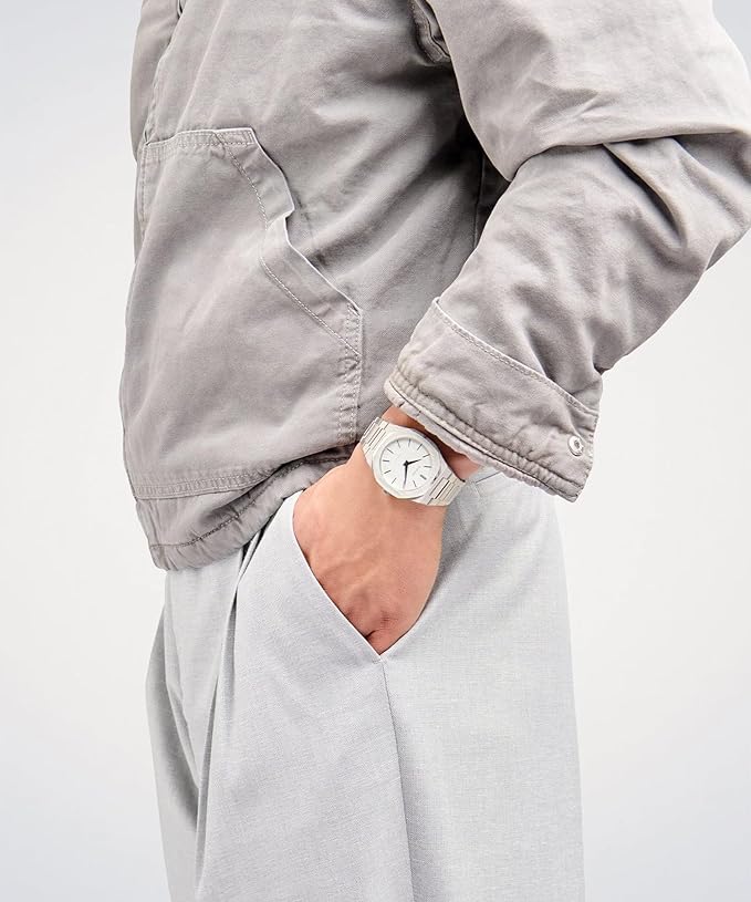 D1 Milano UTBJ23 40mm watch worn on wrist with casual styling