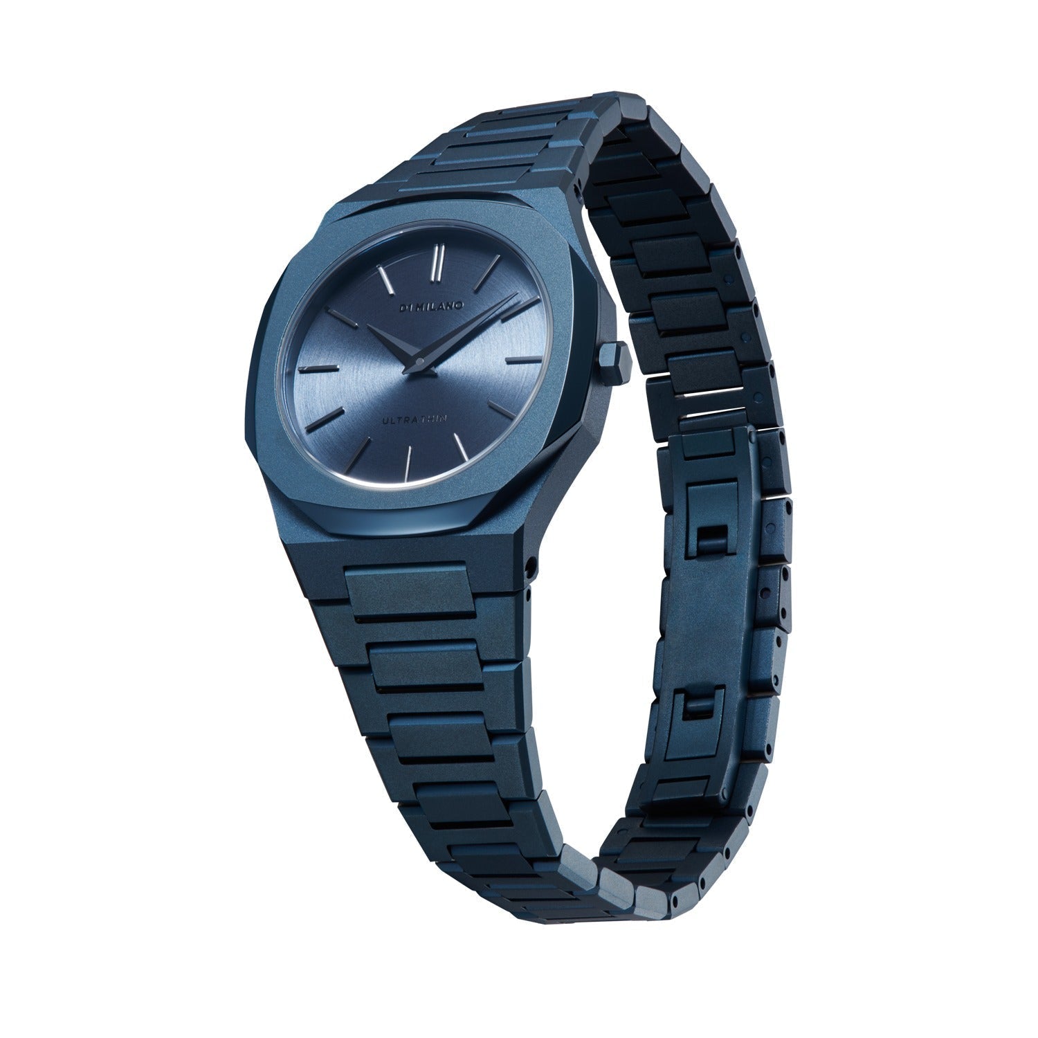 D1 Milano UTBL33 side view of ultra-thin case and stainless steel bracelet