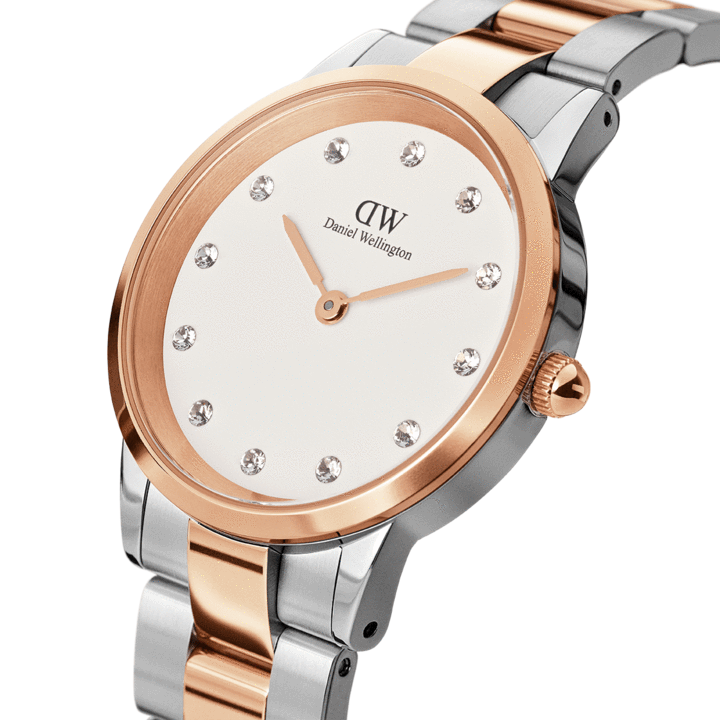 Iconic Link Lumine 28mm two-tone watch three-quarter view showing dial and bracelet detail