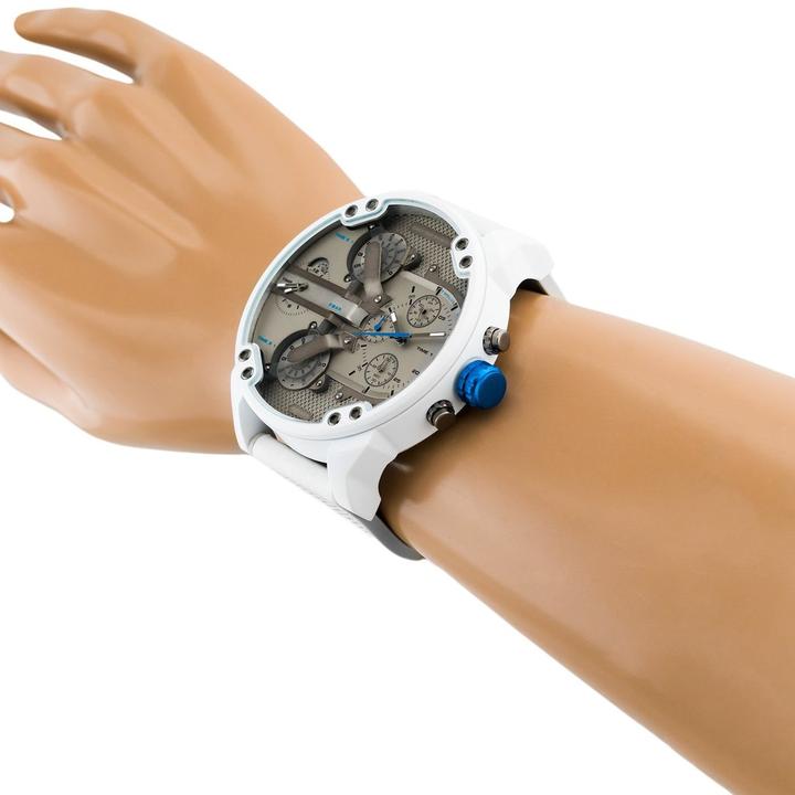 Diesel Mr. Daddy 2.0 Chrono white watch on wrist with gray chronograph dial visible