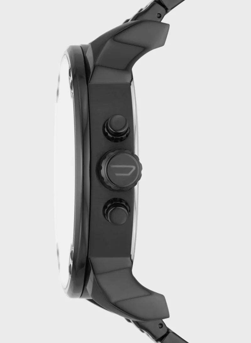 Side profile of Diesel Mr. Daddy 2.0 DZ7463 watch case and push buttons