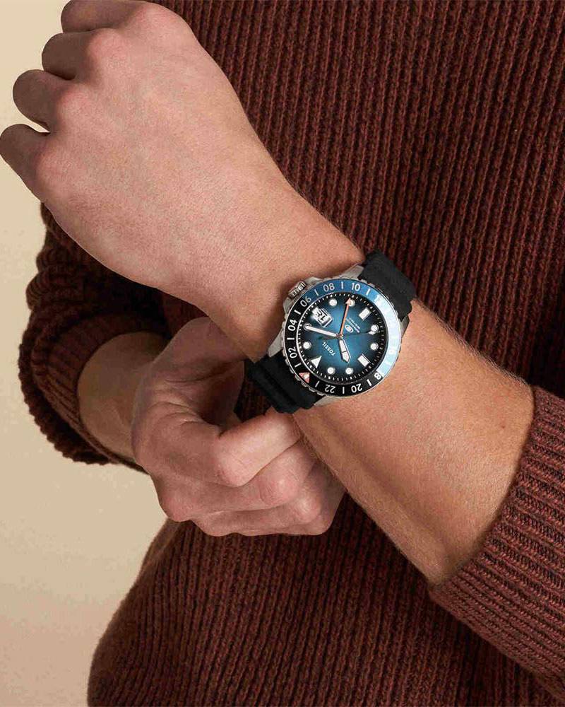 Fossil Blue (46mm) Blue Dial / Black Silicone Strap Men's Watch - FS6049