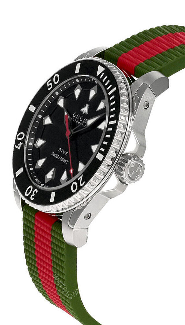 Side profile of Gucci Dive automatic watch with rubber strap and rotating bezel