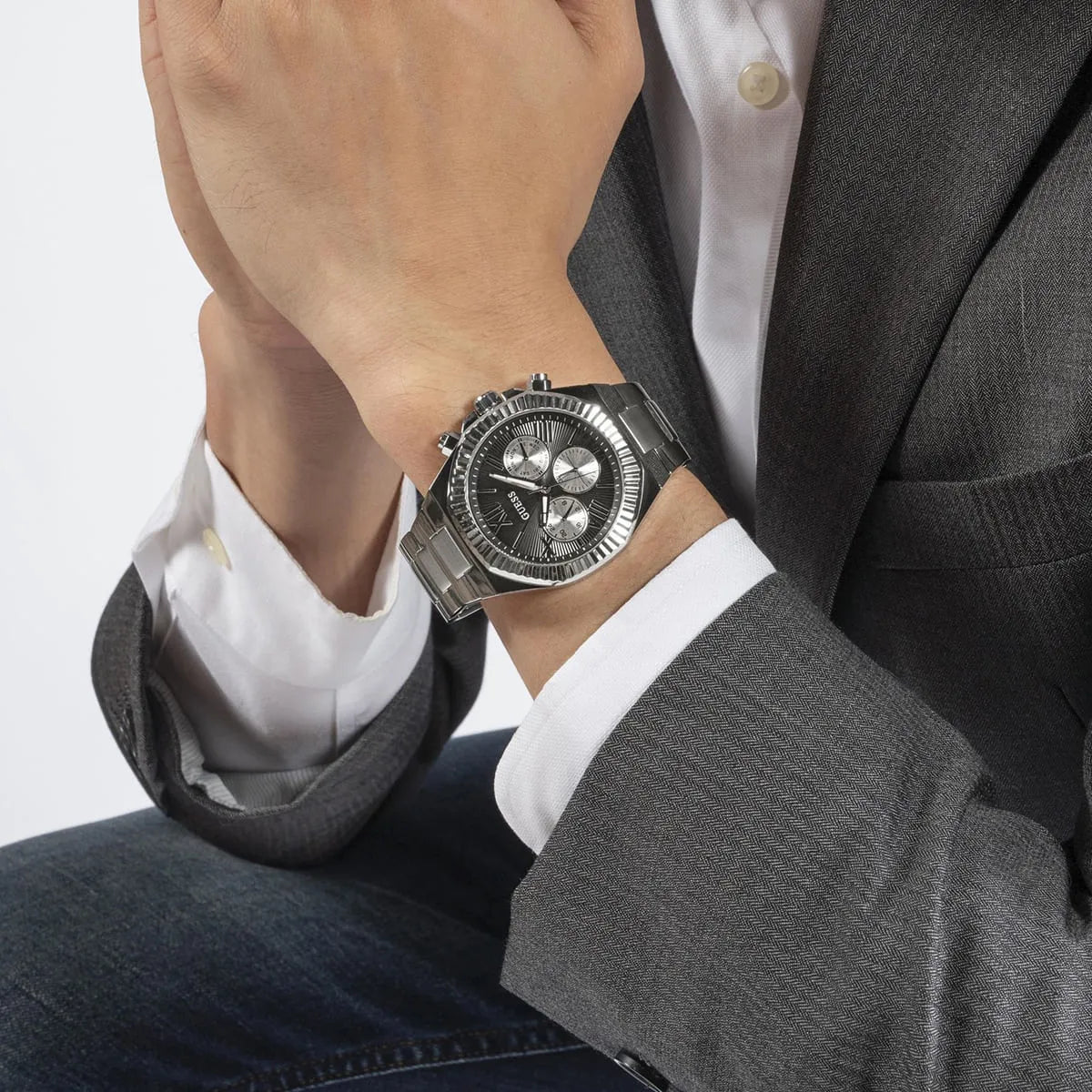 GUESS Equity Mens Silver Tone Multi-function Watch - GW0703G1