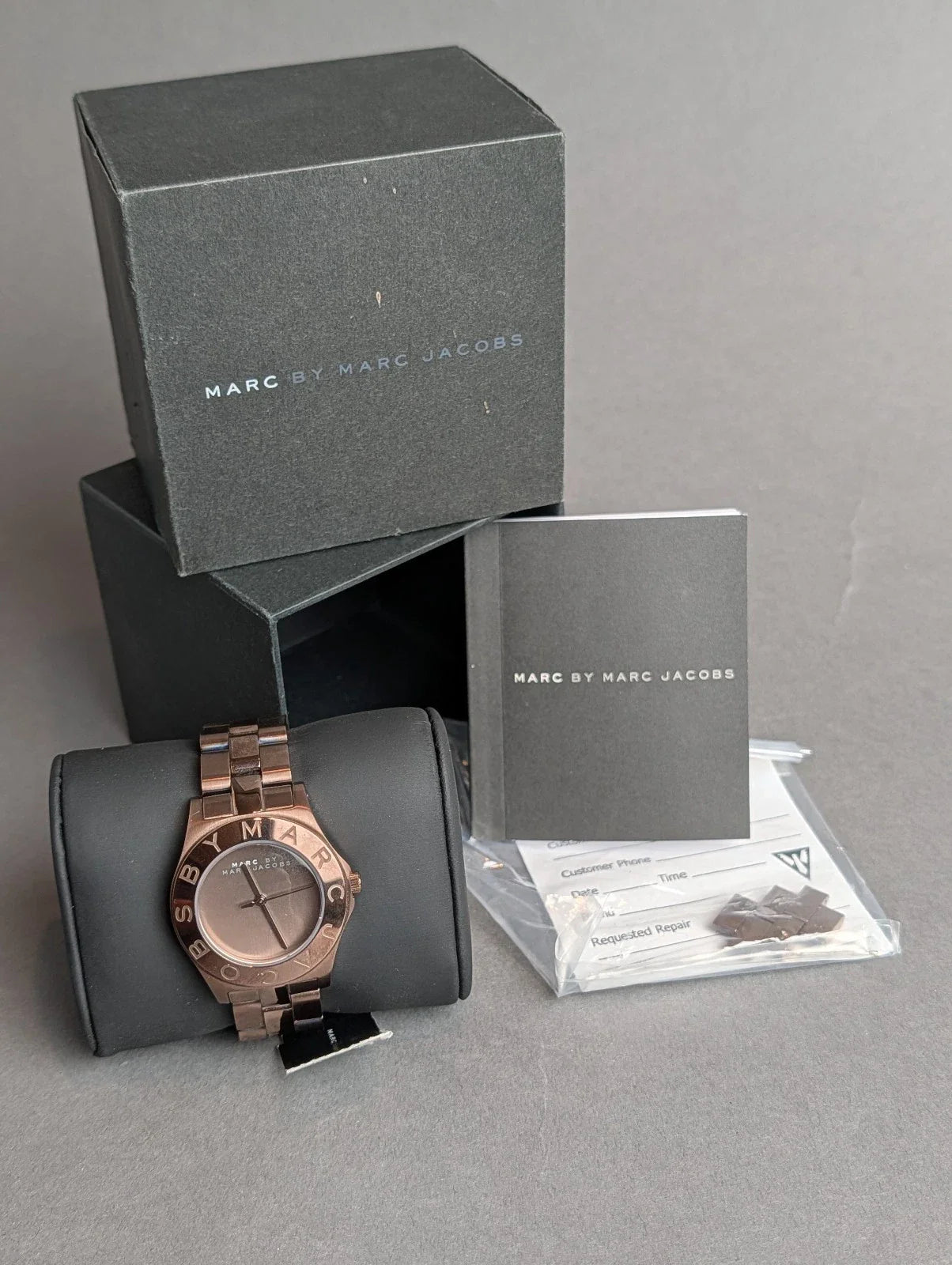 Marc by Marc Jacobs Amy rose gold watch with original packaging box and documentation