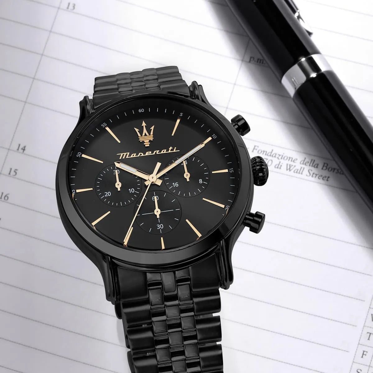 Maserati Epoca chronograph watch displayed on notebook