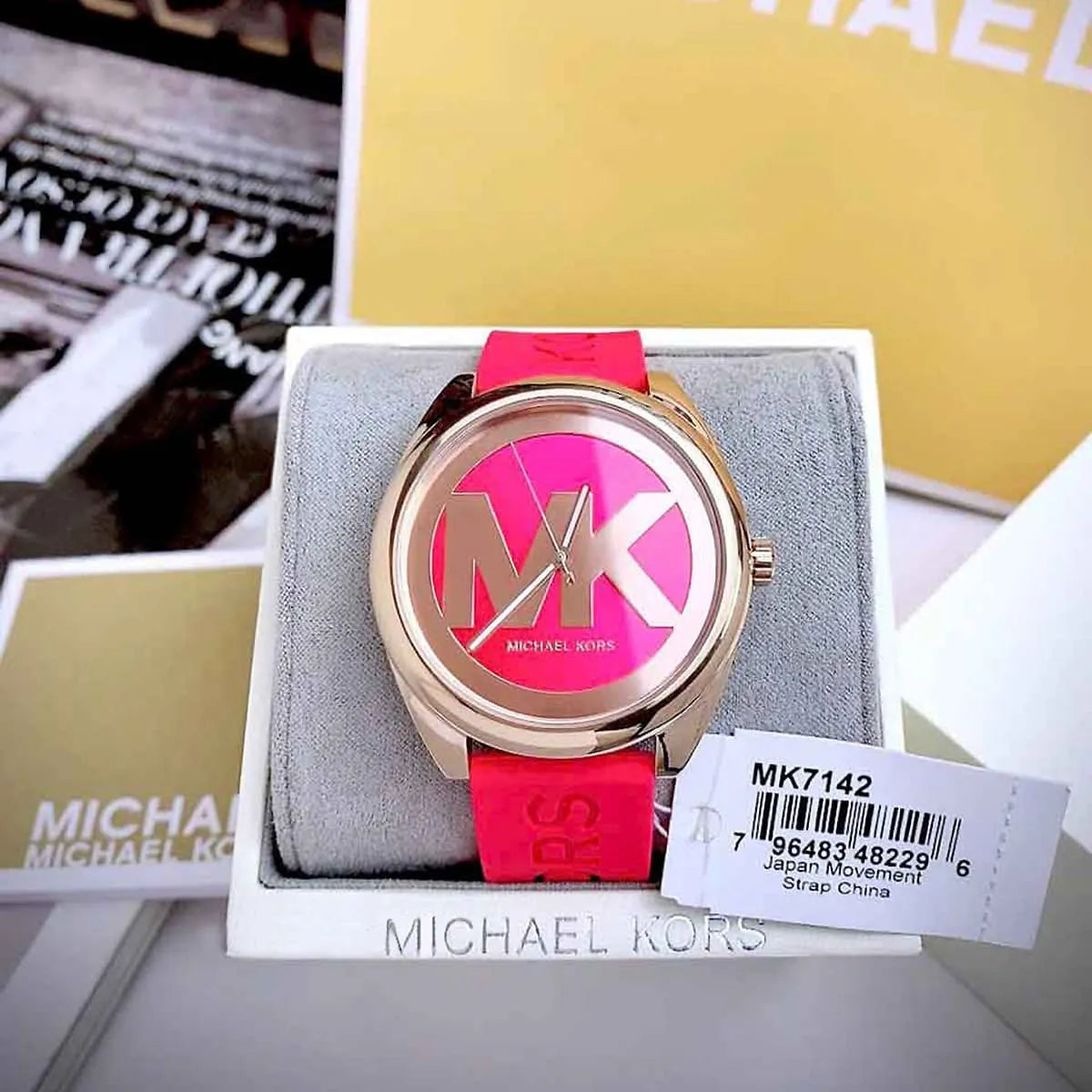 Michael Kors Janelle watch MK7142 in official box with packaging and gold tag