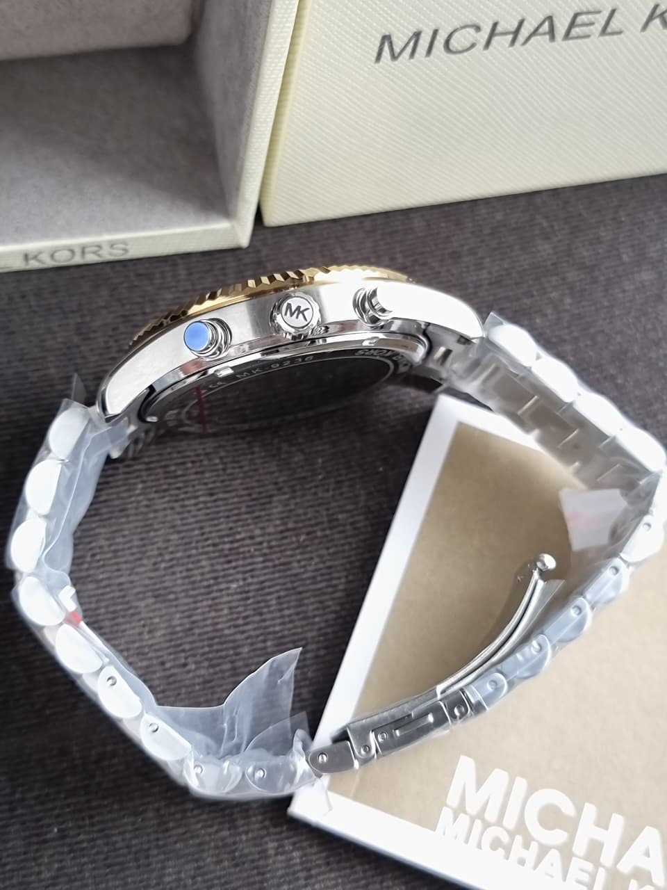 Michael Kors MK9236 chronograph watch viewed from side showing bracelet