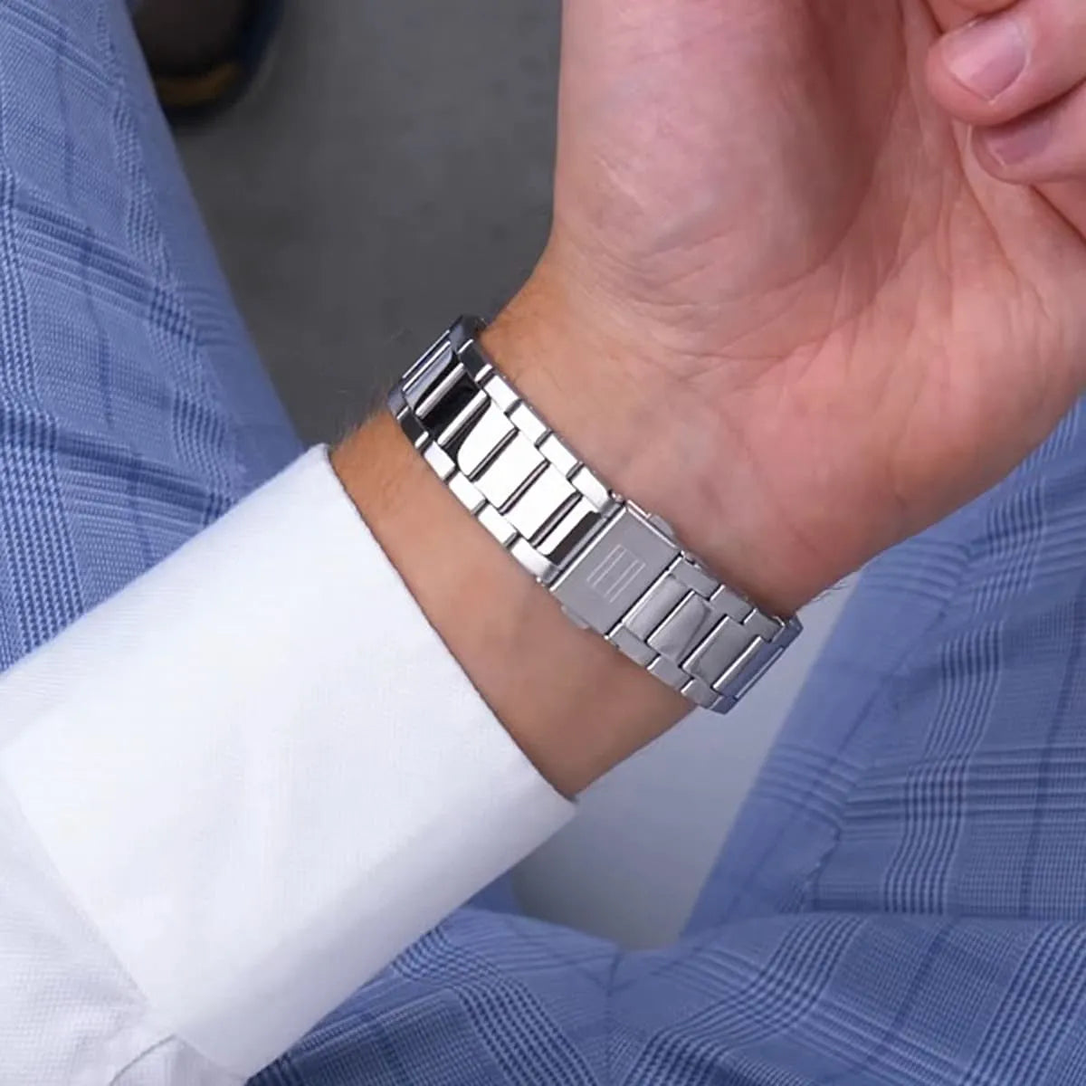 Tommy Hilfiger Oceanic stainless steel bracelet strap on wrist showing link construction